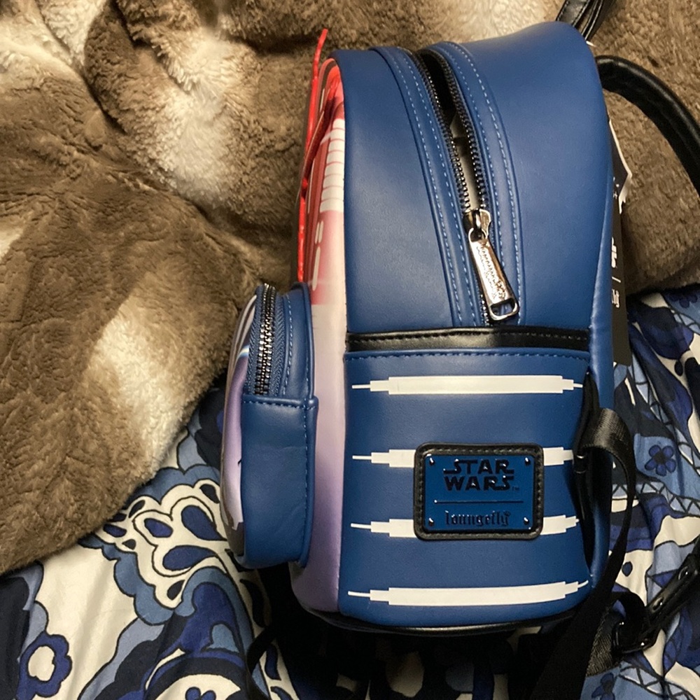Star Wars Loungefly Backpack with Jedi and Sith - Picture 2 of 8